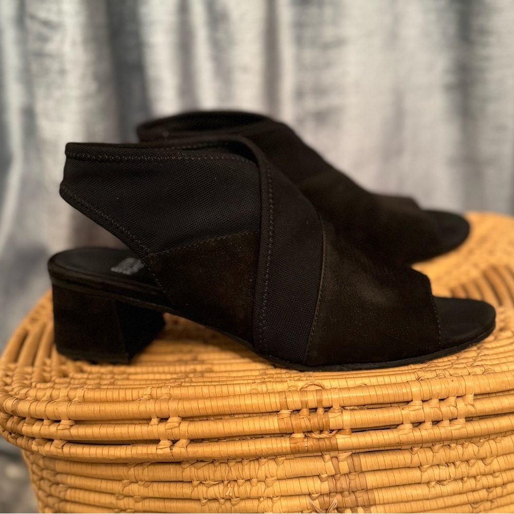EILEEN FISHER | Size 9.5 | Luca Tumbled Nubuck Sandal - Picture 5 of 11